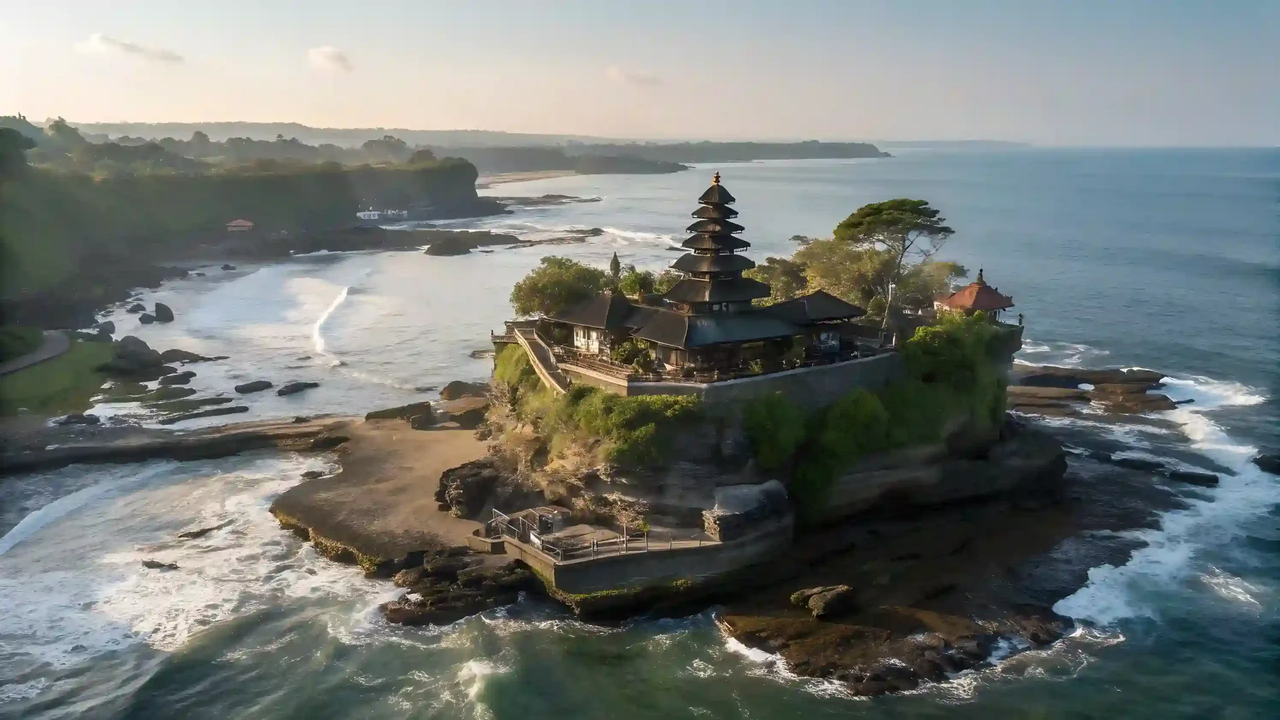 峇里島海神廟 Tanah Lot 海上神廟航拍